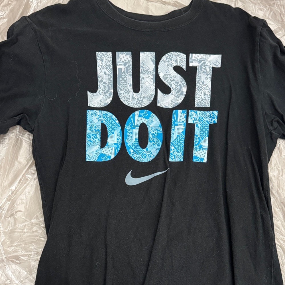 Nike Black Regular Fit Tee
